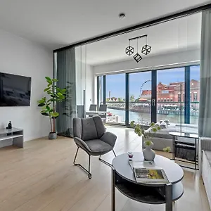 Symfonia Amazing River View By Downtown Apartment